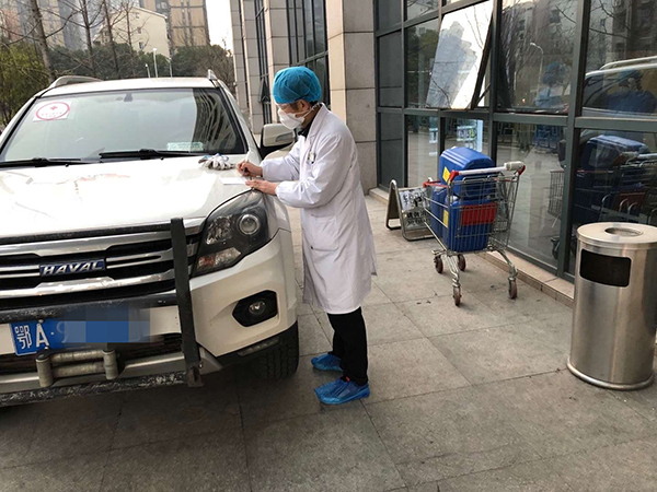 『医护人员』武汉，不能后退的理由