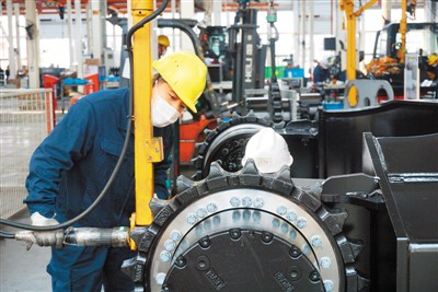 「智能制造」挖掘机变忙，释放积极信号