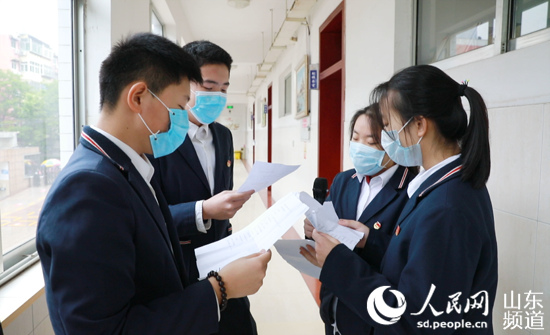 开学典礼青春在战“疫”中唱响