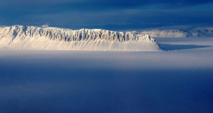 加拿大最后完整北极冰架坍塌 仅两天消失40%面积
