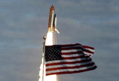 Space&nbsp;shuttle&nbsp;Atlantis&nbsp;lifts&nbsp;off&nbsp;from&nbsp;launch&nbsp;pad&nbsp;39A&nbsp;at&nbsp;the&nbsp;Kennedy&nbsp;Space&nbsp;Center&nbsp;in&nbsp;Cape&nbsp;Canaveral,&nbsp;Florida&nbsp;November&nbsp;16,&nbsp;2009.&nbsp;Atlantis&nbsp;carries&nbsp;a&nbsp;crew&nbsp;of&nbsp;six&nbsp;astronauts&nbsp;on&nbsp;a&nbsp;supply&nbsp;mission&nbsp;to&nbsp;the&nbsp;International&nbsp;Space&nbsp;Station.&nbsp;[Agencies]