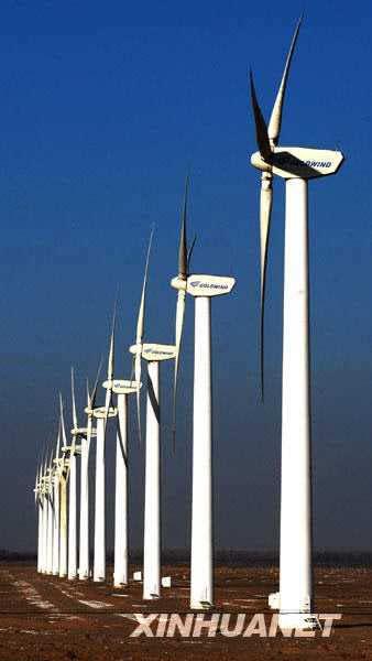 База по производству электричества на основе энергии ветра в городе Цзюцюань провинции Ганьсу 