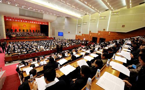 向巴平措:西藏 三包 政策惠及27万中小学生_C