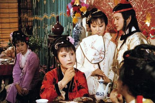 <em>老版</em>《<em>红楼梦</em>》<em>演员</em>今何在 有人经商有人去世