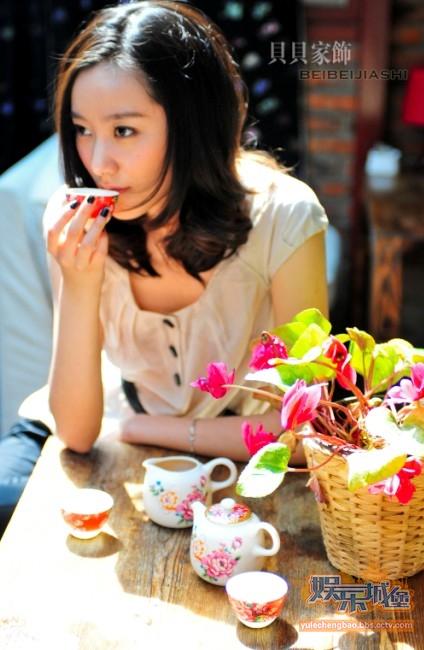 淘宝第一知性<em>美女模特</em>龙雨裸妆<em>写真</em>曝光_cctv