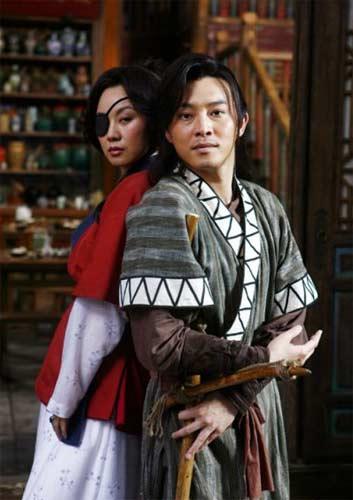 闫妮《武林外传》遭毁容 加勒比海盗VS艺伎