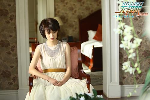 《无极限之危情速递》首映礼 张翰为郑爽庆生