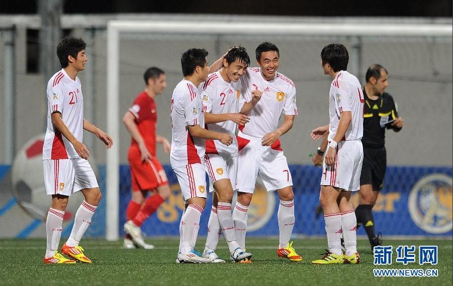 国足4比0新加坡 提前与巴西世界杯说再见(图)