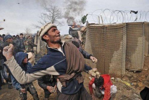 阿富汗反美抗议激化发生枪击 美国关闭使馆(图