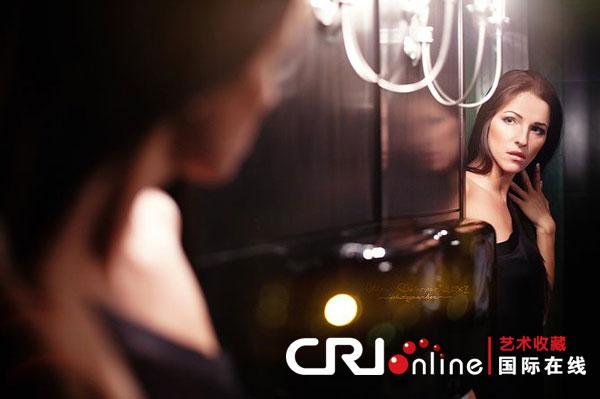 光影中的绝美<em>女人体摄影</em>(高清)_粤语台