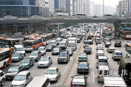 广州对中小客车进行总量控制 年限增12万辆