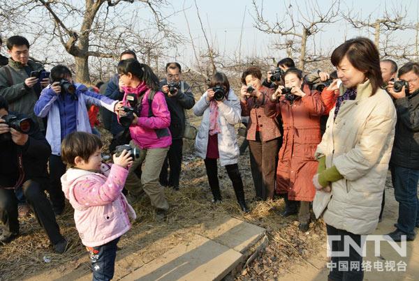 中国女摄影家协会领导下基层走进美丽沧州