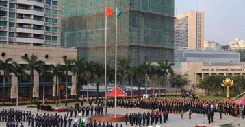 <br><IMG src=http://news.cctv.com/Library/news20080318/css/img/video_b.gif> ��Ƶ�طţ���ף���Żع�ʮ����������ʽ