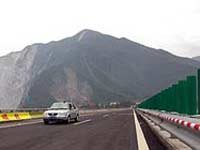 Termina construcción de autopista en lugar más afectado por el sismo 