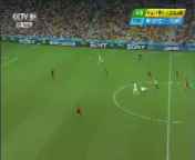 [世界杯]阿尔及利亚快速反击 费古利射门被扑
