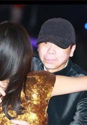 ��19��𼦰ٻ���Ӱ�ڰ佱�񡪡���С��Ӯ����ѵ����ݽ�