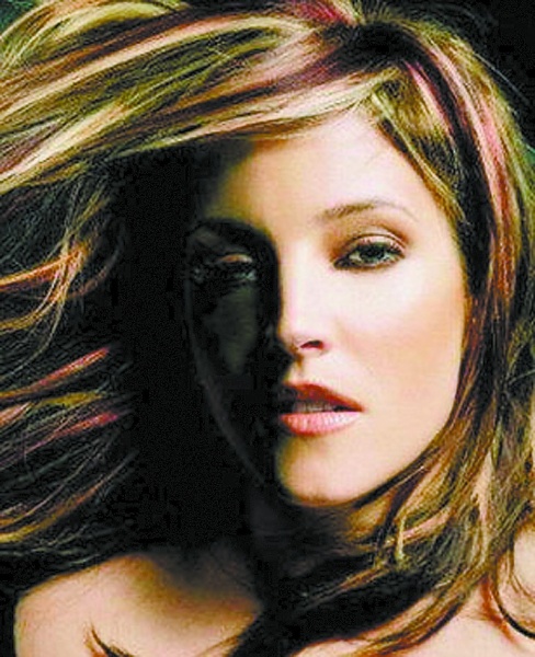 猫王女儿丽莎·玛莉·普雷斯利