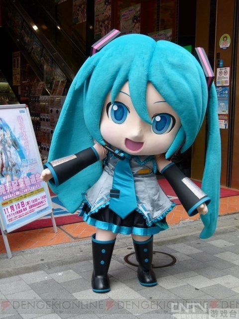 psp《初音未来ex》发售 超萌手办助阵_家用游