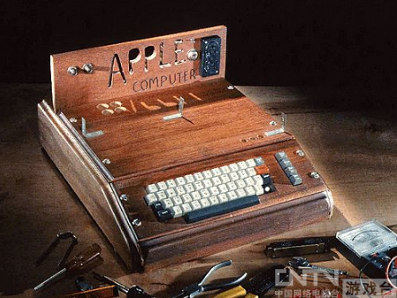 第一台苹果电脑