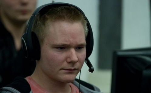 colon声明:关于我的作弊者名誉的澄清_电子竞