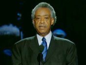 <IMG src=http://news.cctv.com/Library/news20080318/css/img/video_b.gif> 人权领袖萨尔普顿上台悼念杰克逊<br><br>