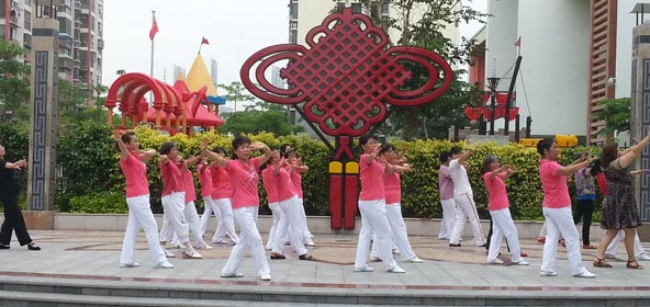 主办单位:厦门市老龄工作委员会、厦门市委精神文明建设办公室、厦门广播电视集团 承办单位:厦门电视台移动电视频道 协办单位:各区老龄办、文明办 活动总冠名单位:兴业银行厦门分行 活动范围:厦门市全市6个区:思明区、湖里区、集美区、海沧区、同安区、翔安区 活动时间:2013年5月至2013年9月 比赛方式:以区为单位设预赛区,取各区前三名进入全市总决赛 报名时间:各区报名截止时间以各区通知为准