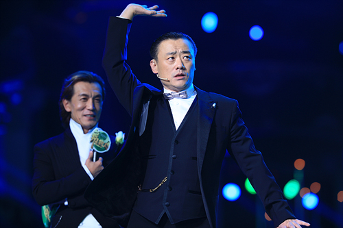 舞出我人生》盛大开录 br 明星甘当绿叶 <em>舞蹈</em>托