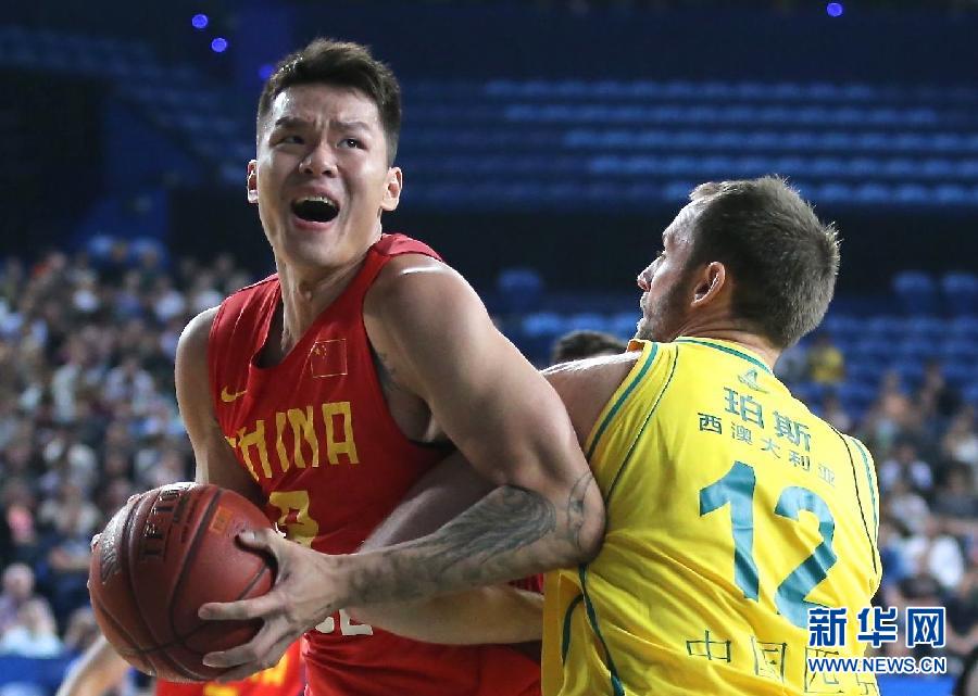 希腊举行<em>裸体</em>自行车活动 赤身<em>男女</em>宣传环保_新