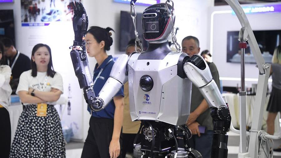 Beijing gears up for 2025 World Robot Conference with robotics innovation