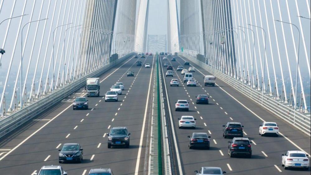 China sees return travel rush as National Day holiday comes to end