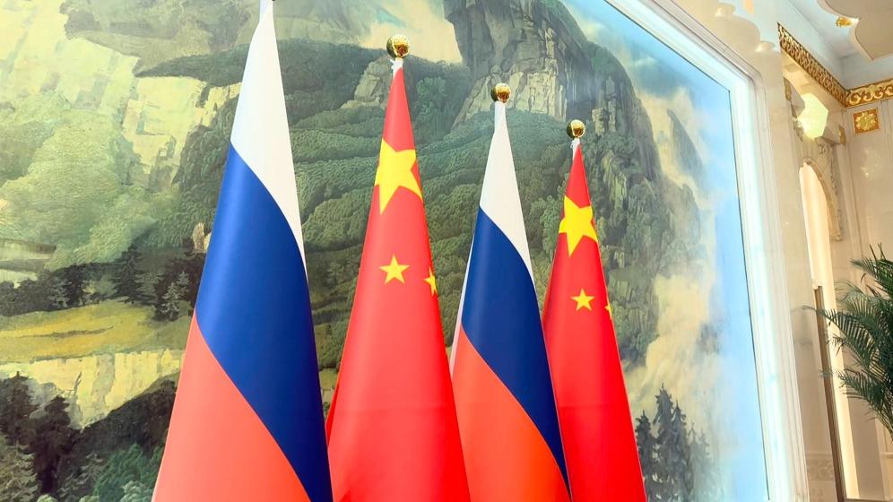 Xi holds talks with Putin in Beijing