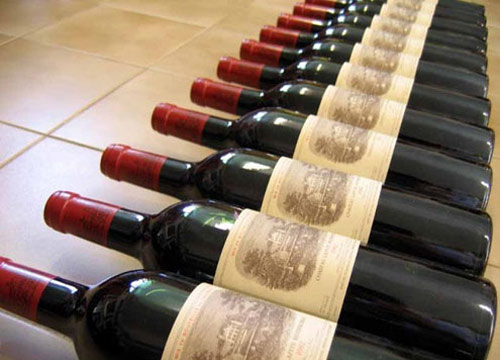 如何识别真假拉菲葡萄酒