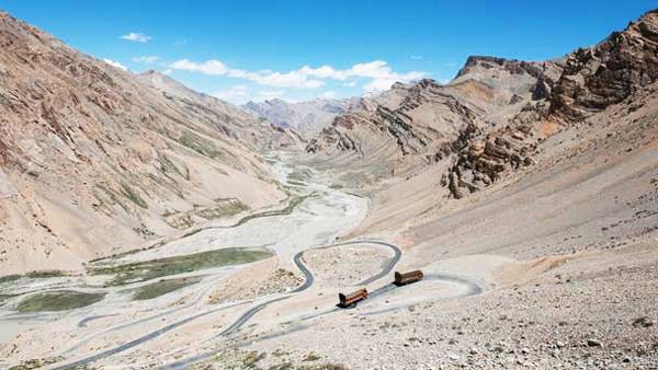 喀喇昆仑公路，巴基斯坦和中国