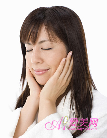 赖床五分钟有助预防头晕 早晨起床必做6件事