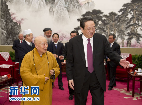 2013年2月4日，俞正声邀请全国性宗教团体负责人到北京中南海座谈，共庆新春佳节。
