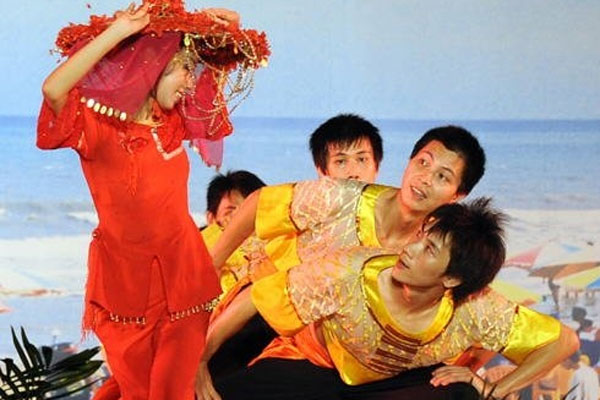 [组图]美丽的京族姑娘