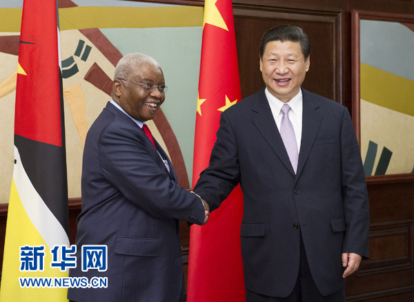 3月28日，国家主席习近平在南非德班会见莫桑比克总统格布扎。