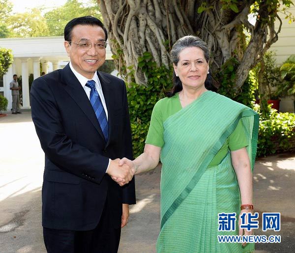  5月20日，国务院总理李克强在新德里会见印度国大党主席索尼娅·甘地。