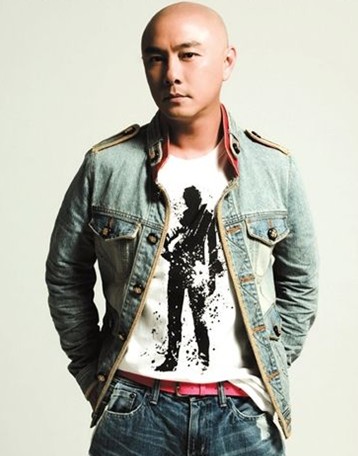 张卫健透露明年造人 声明不是妻管严