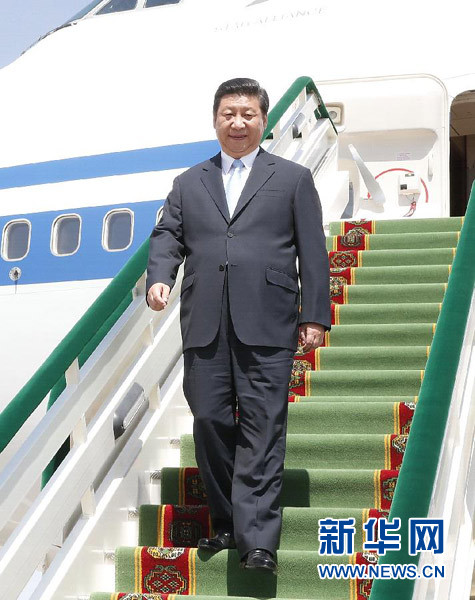 　　9月3日，中国国家主席习近平抵达土库曼斯坦首都阿什哈巴德，开始对这个中亚国家进行国事访问。新华社记者 鞠鹏 摄