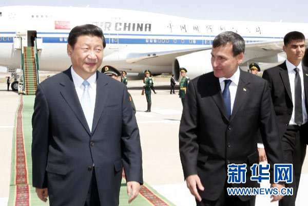 　　9月3日，中国国家主席习近平抵达土库曼斯坦首都阿什哈巴德，开始对这个中亚国家进行国事访问。新华社记者 鞠鹏 摄