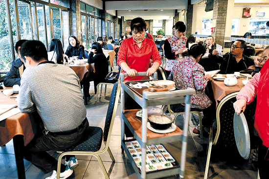 广州规定不得为政府单位开餐具发票 仍有餐厅