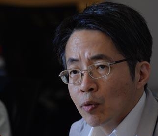 香港明报前总编刘进图遇袭特首梁振英发声明谴责