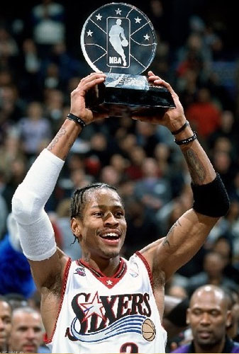 2001年艾弗森获选MVP
