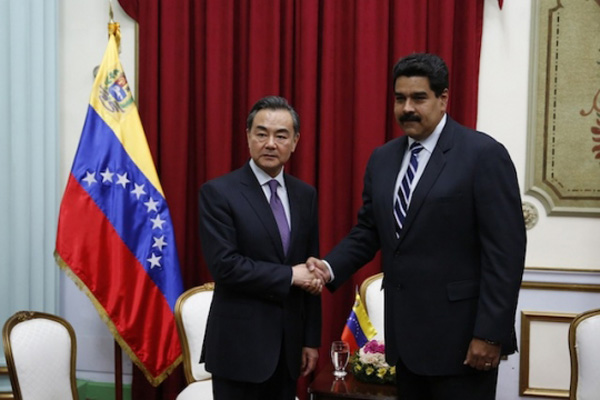 Wang Yi presidente Nicolás Maduro dialogan sobre comercio y cooperación