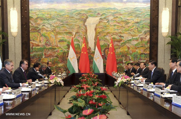 Les président chinois et tadjik s