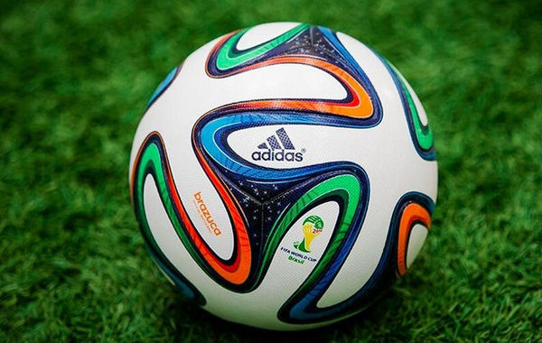 Fútbol: Pakistán lanza “Brazuca”, balón del Mundial  Brasil 2014