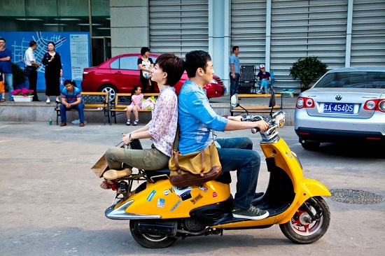 《 爱的多米诺 》 于和伟 :一团凡泥摔打成器_综