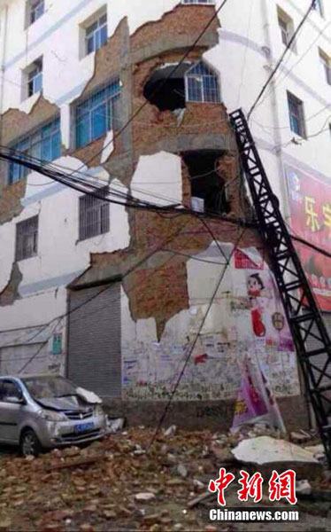 379 victimes après un séisme de magnitude 6,5