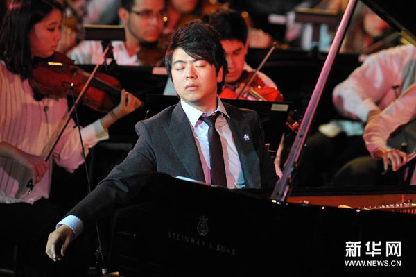 Le pianiste chinois Lang Lang c&eacute;l&egrave;bre cette journ&eacute;e en musique